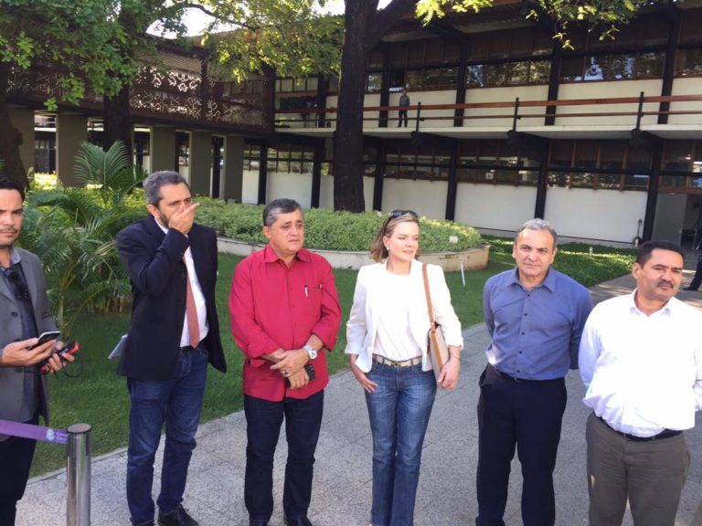 Sindicatos dos bancários adere à greve geral liderada pelo PT contra o governo Temer