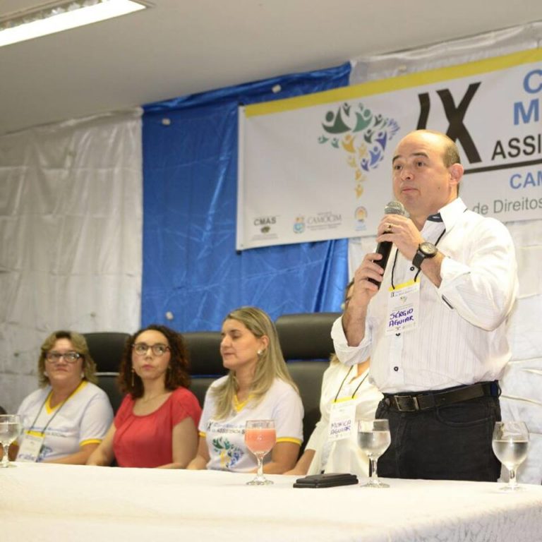 Deputado cearense diz que recesso não é motivo para político descansar