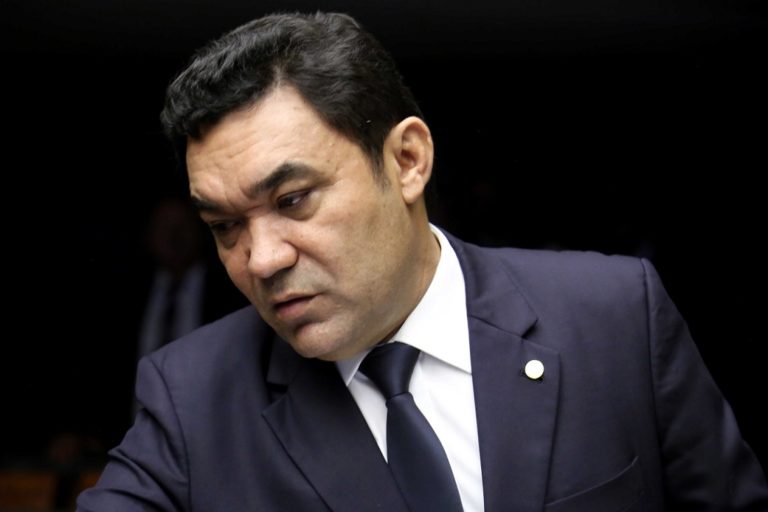 Genecias Noronha (SD) coloca em pauta com o Ministro da Educação, curso de Medicina para Quixeramobim/Ce