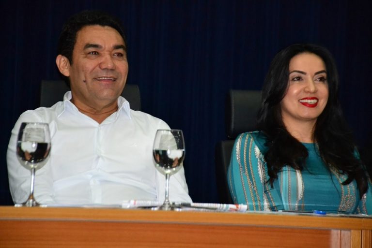 Deputada repassa emenda parlamentar para municípios do Estado