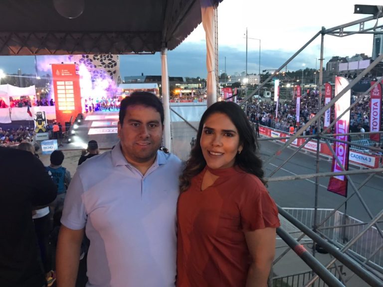 Diretores da Atitude Serviços, Paulo Aragão e Laís Soares, retornam à Fortaleza, após conferirem vitória de brasileiros no Rally Paris Dakar, em Córdoba