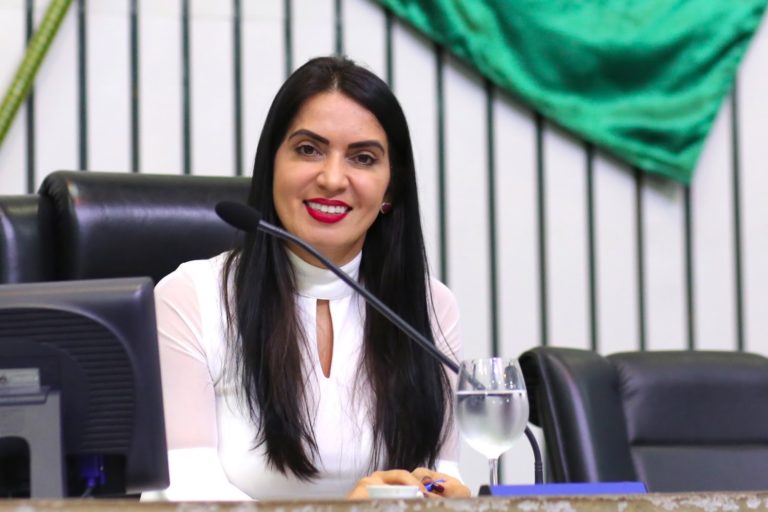 Deputada lança campanha “Mais Mulheres na Política” no Ceará