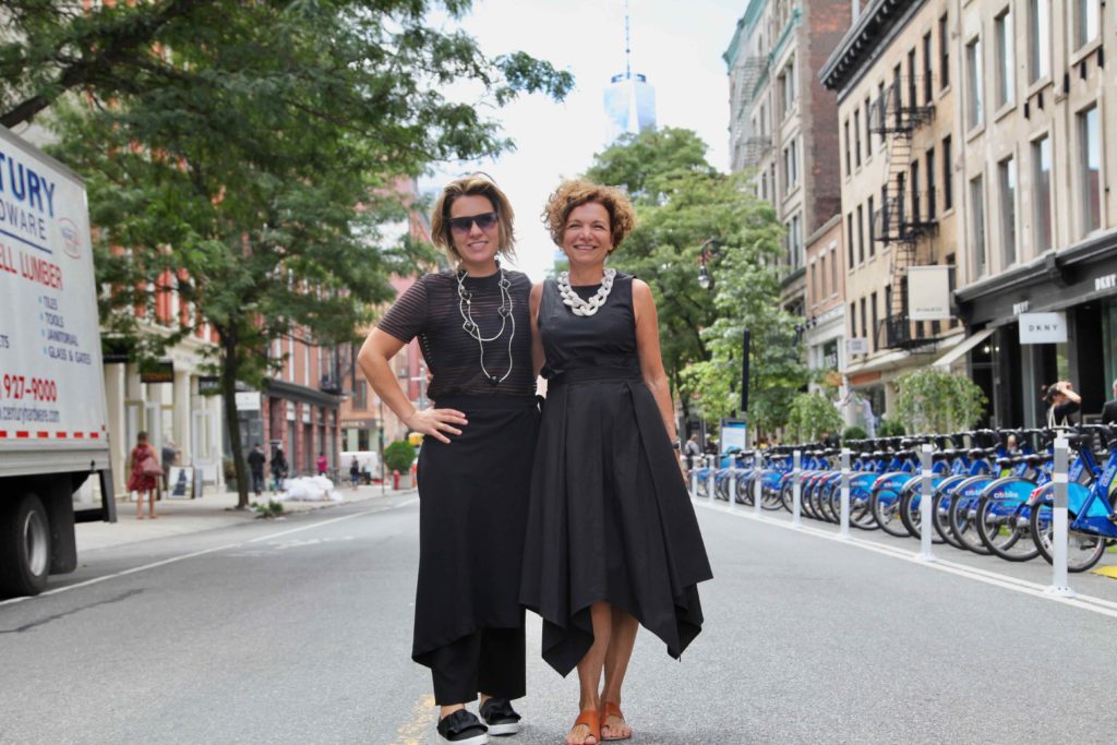 Silvia Crivorot e Marcia Scigliano criadoras do NY Fashion Tour 1