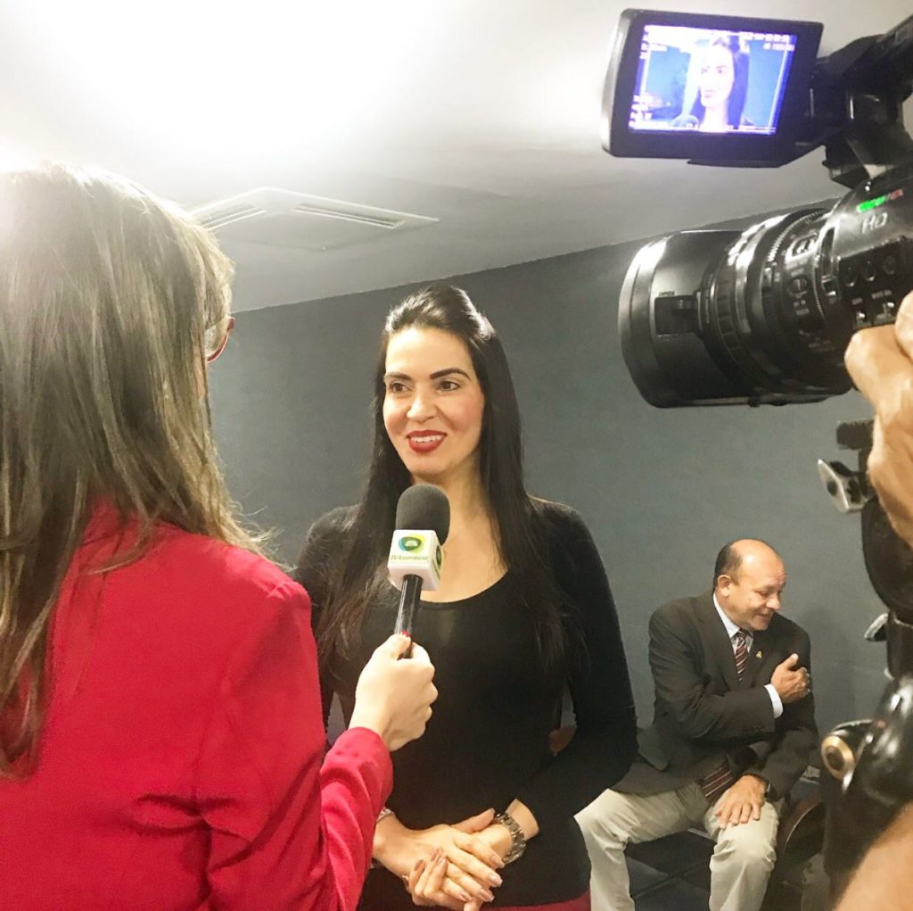 FOTO 24 DE MAIO ENTREVISTA TV