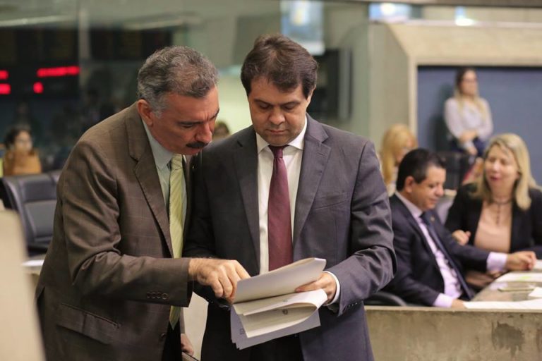 Veja quanto custa ao seu bolso os Deputados Estaduais no Ceará