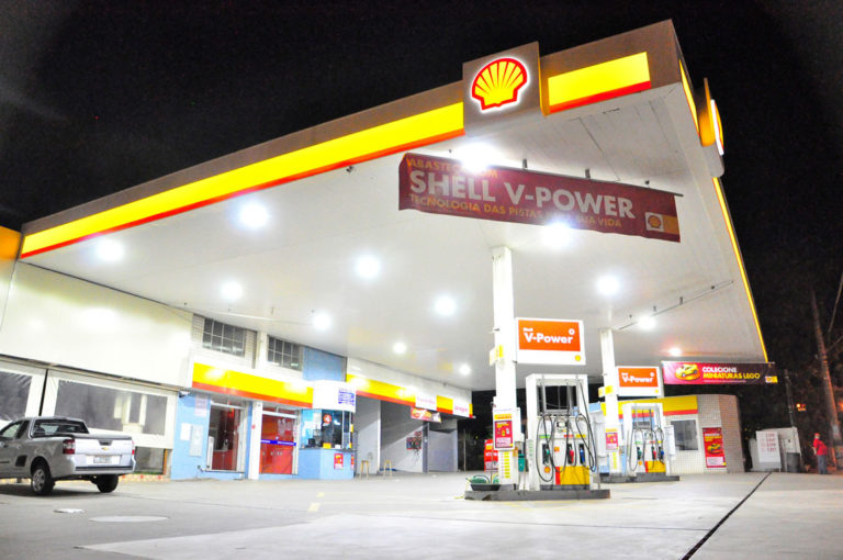 Preço da gasolina aumenta 2,25% nas refinarias