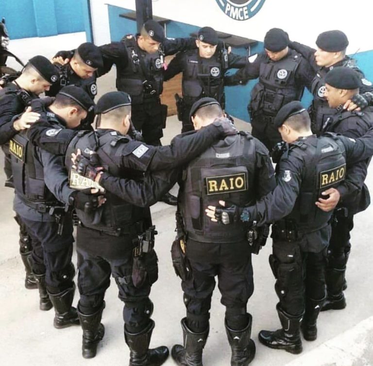 Temendo ser morto por facção, PM deixa condomínio residencial e troca de endereço após ameaças