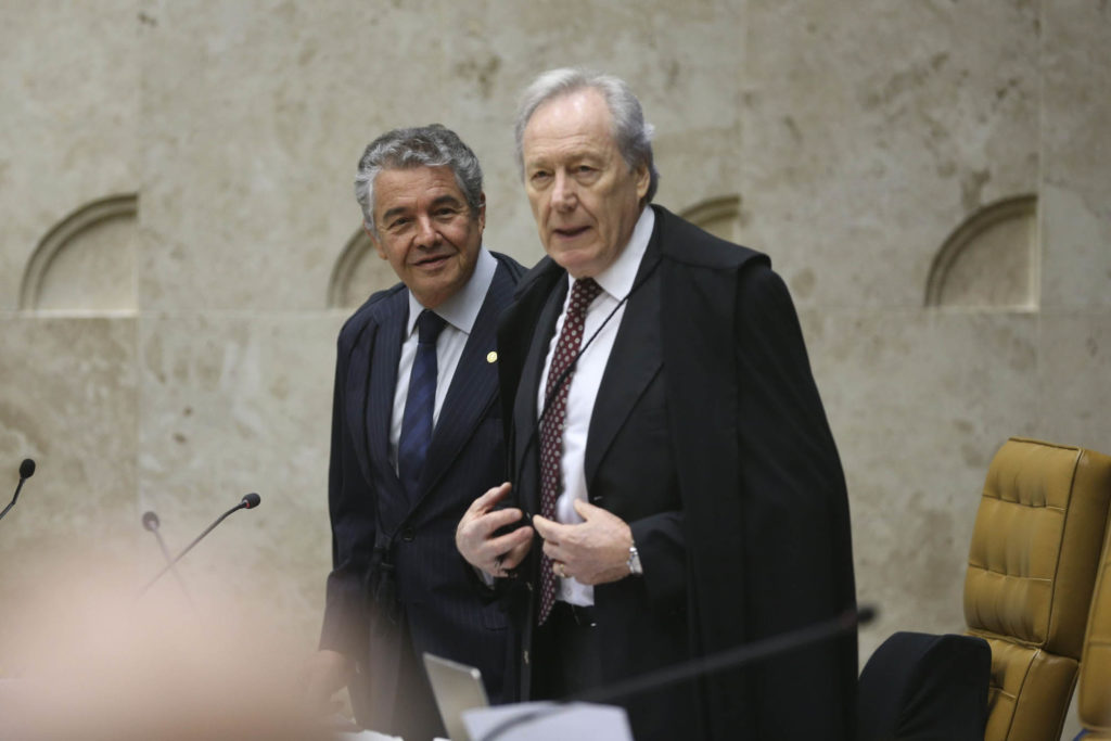 C09AD998 D022 4902 B495 990E74D273A7