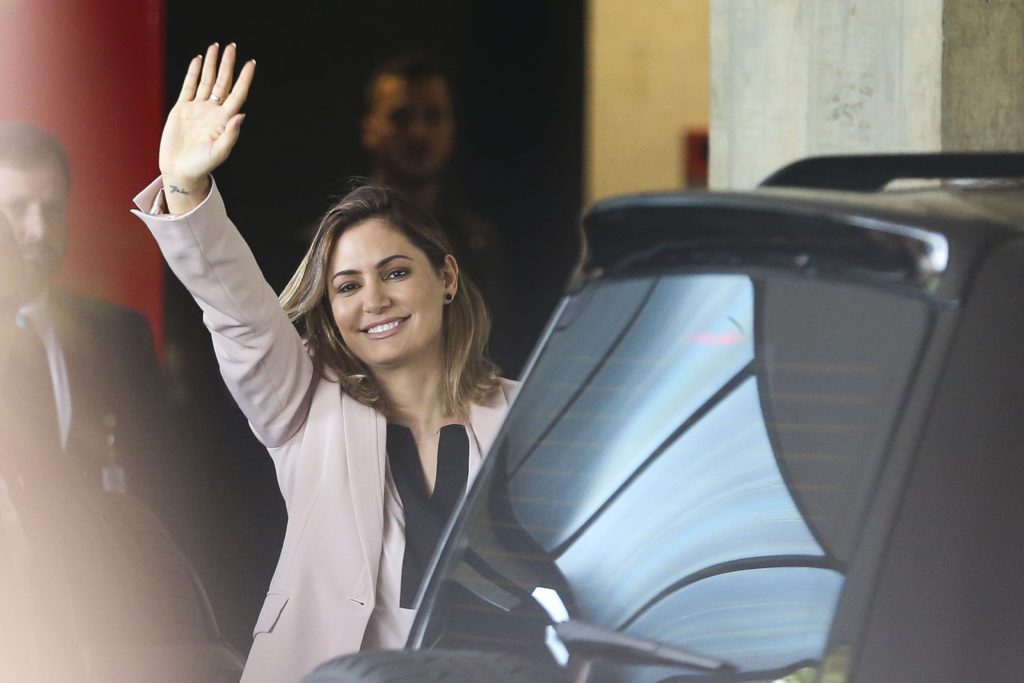 ADB3E3A4 F8E9 4F6E BA7B 6932DA720423