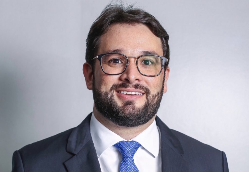 43AD6B4B 2503 452A 93DC 441B3B2D7084