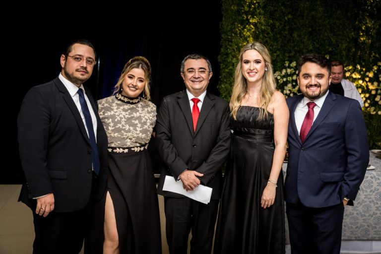 Escritório Ricardo Valente Advogados Associados festeja 30 anos de atuação no País com celebração especial no La Maison