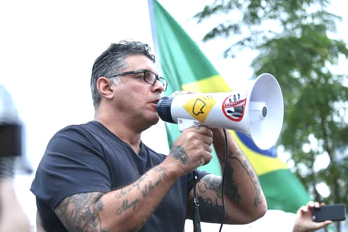 “Governo Bolsonaro tem um infiltrado e traficante membro do PCC”, denuncia aliado de Bolsonaro