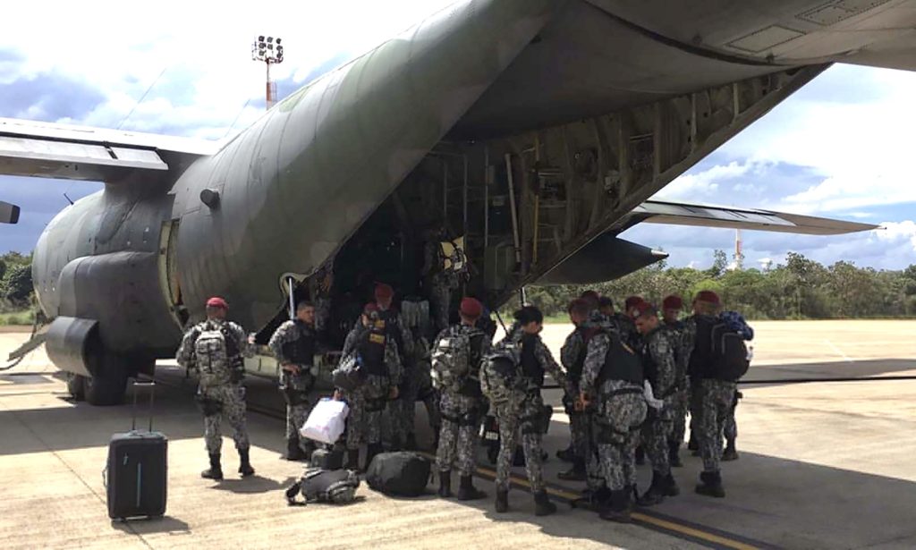 8065106E 8942 4ECD A73B 0BC37DE4D702