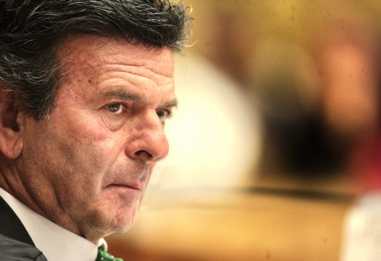 Brasil / STF suspende investigação do caso Fabrício Queiroz