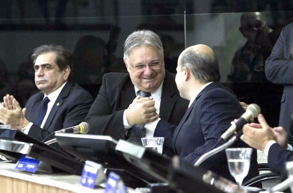 CFFB2E79 50CF 411E AFC1 BFB0DDE4D331