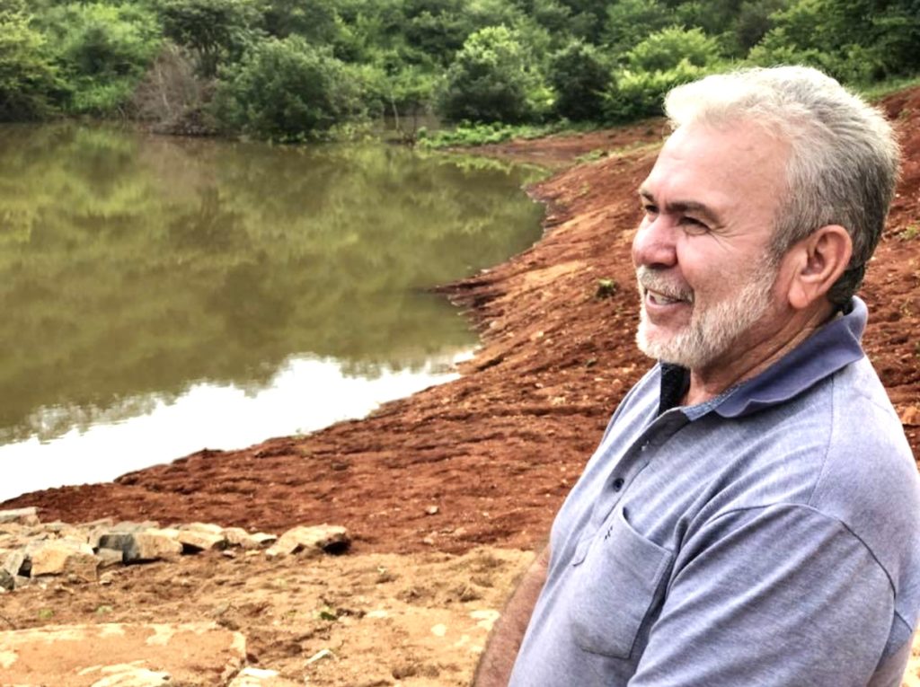 4EAB42D2 FD77 485A BC95 E8CF00829D49