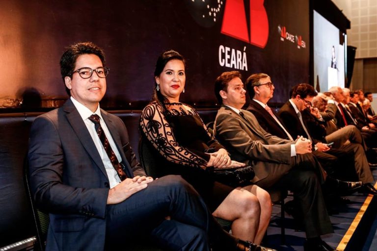 ESA-CE e URCA firmaram parceria que oferece desconto em Pós