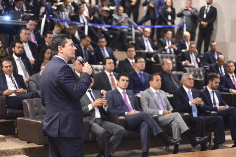 “Não existirá licença para matar, apenas legítima defesa”, diz Moro sobre conflitos