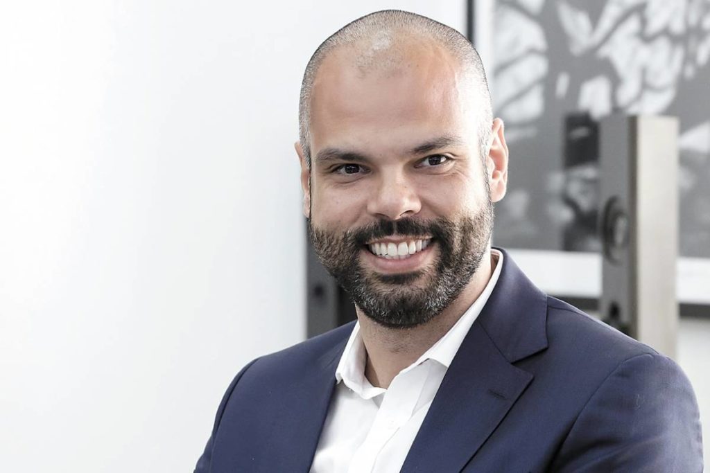 CF60186C BFD6 4F49 AC46 F7D4CB334ADB