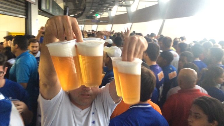 “Projeto que libera bebida alcoólica nos estádios do CE é inconstitucional”, diz MP-CE