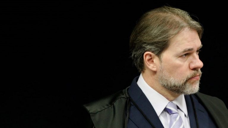 Deputados e Senadores pedirão investigação de abuso e censura do STF contra a imprensa