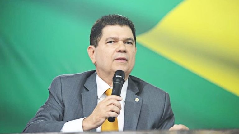 ESA-CE trás Mauro Filho para debater Reforma da Previdência