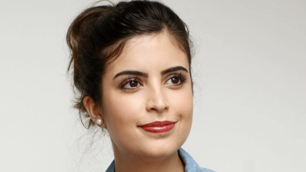 cropped 38504591 4EA7 4BD4 A357 B081BFD84ABC