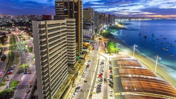 Parlamentar destaca papel do hub aéreo implantado no Estado e aponta crescimento no turismo