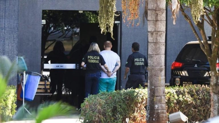 Hacker responsável por vazamentos pode pegar 70 anos de cadeia