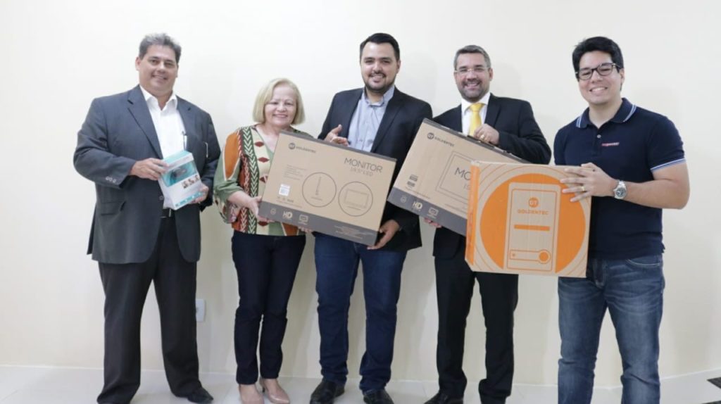 cropped 56D83ACC 0BC6 45D4 9E56 BA77F5569102