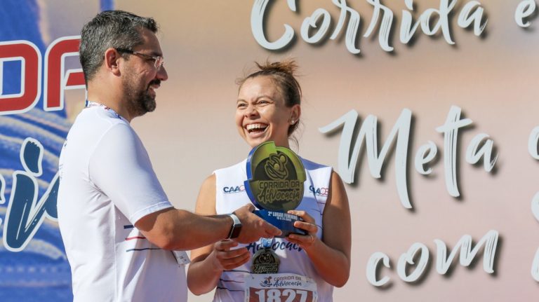 Corrida CAACE leva multidão para ruas da capital no fim de semana