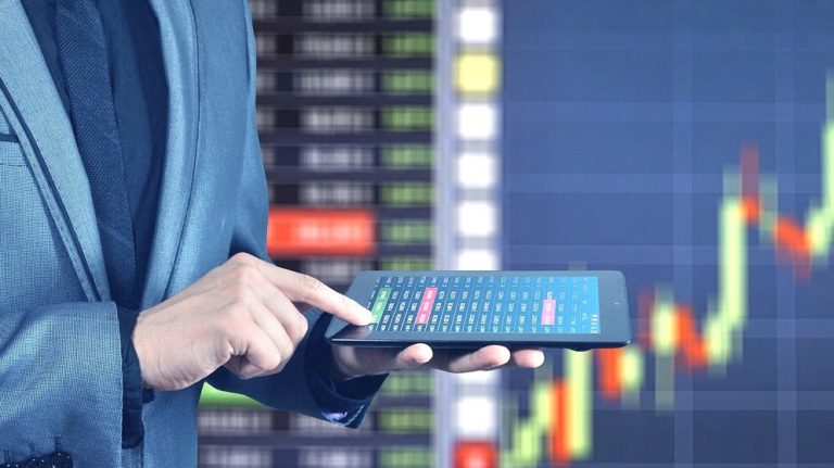 Especialistas demostram otimismo com economia, aponta pesquisa