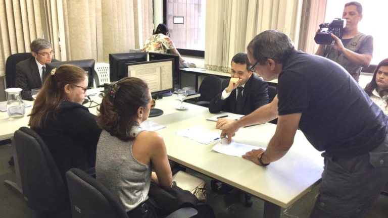 SINTSAF consegue acordo com prefeitura sobre piso salarial de servidores