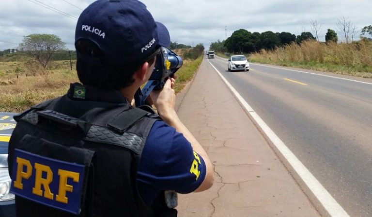 Após contrariar Bolsonaro, DNIT inicia hoje a reinstalação de radares nas estradas federais cearenses