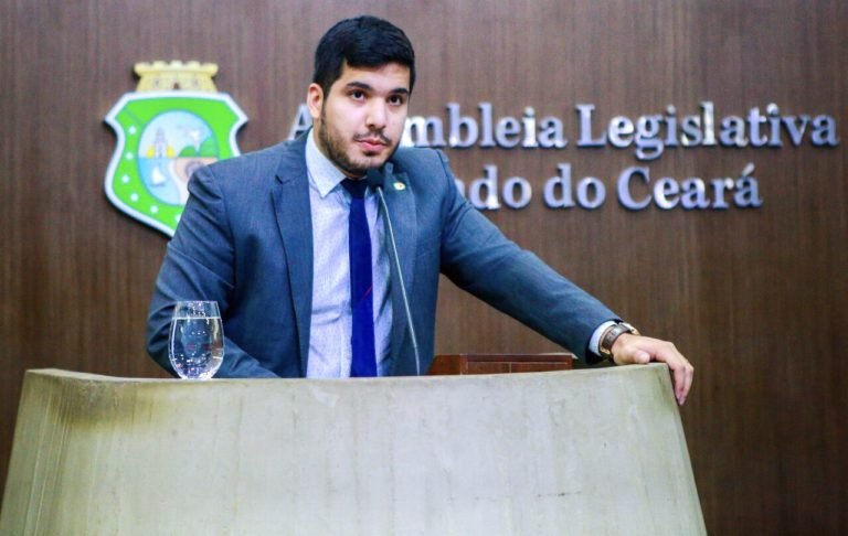 Projeto impede que condenados por estupro infantil possam exercer cargos públicos no Ceará