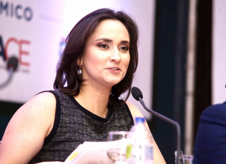 Kamile Castro é nomeada juíza do TRE-CE e será primeira mulher a ocupar o cargo na classe jurista