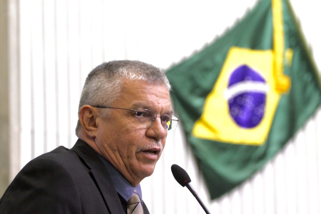 B05B8806 DA16 44B3 8D33 8CD9C6DE10A2