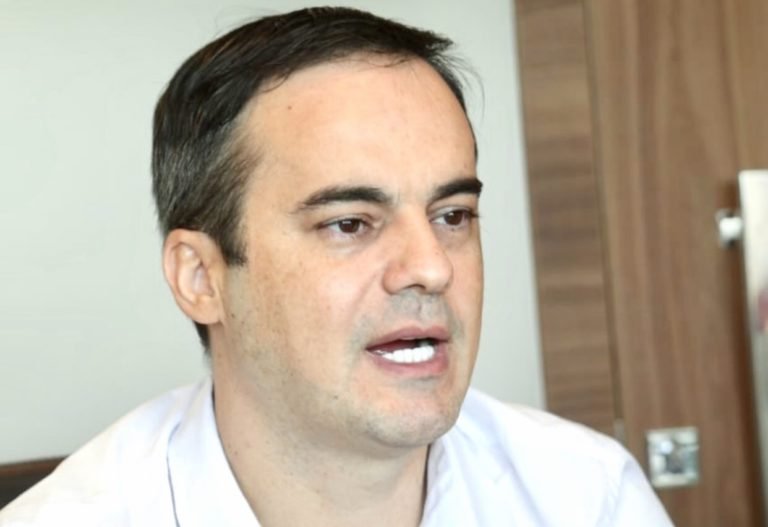 Capitão Wagner visita redação de jornalismo da Revista Ceará e fala sobre eleições