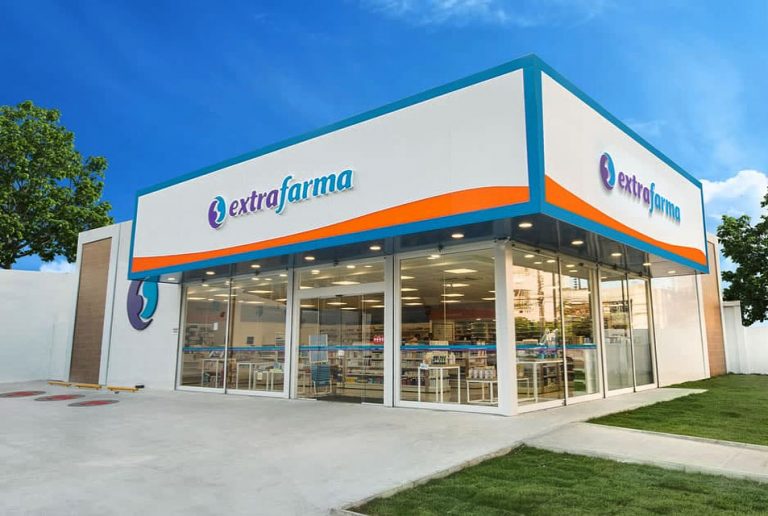 Grupo Ultra, proprietário da Extrafarma, recua após prejuízo de R$ 593 milhões de reais com abertura de rede em todo Brasil