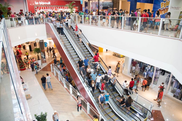 Pesquisa aponta que consumidores estão animados para ir às compras