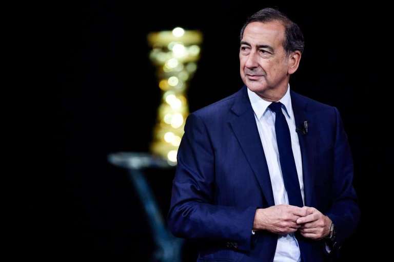 Prefeito de Milão na Itália reconhece erro ao apoiar campanha pelo fim do confinamento e abertura do comércio