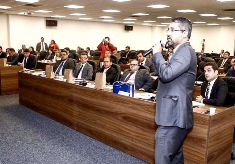 Caixa de Assistência dos Advogados do Ceará estabelece auxílio alimentação para advogados