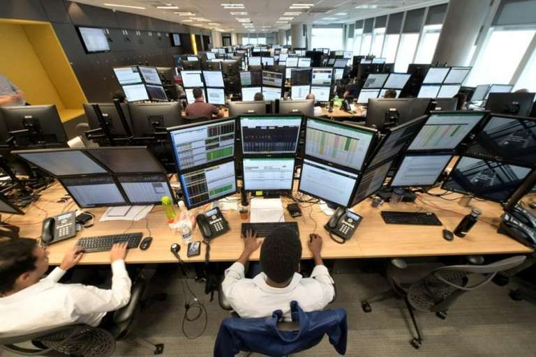 Bolsa e bancos confirmam que vão funcionar nos dias de “feriadão”