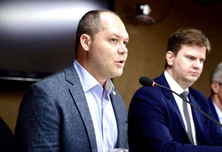 Deputado Federal cobra plano econômico e flexibilização para o comércio do Ceará