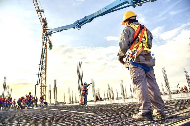 Deputado cobra agilidade no acesso ao crédito para empresas e autônomos no Ceará