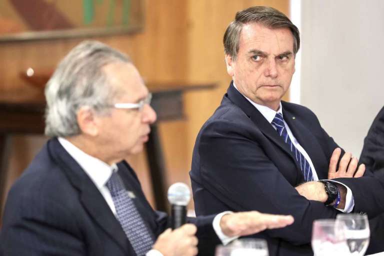 Governo Federal estuda perdoar dívida de pequenos empresários, diz Paulo Guedes