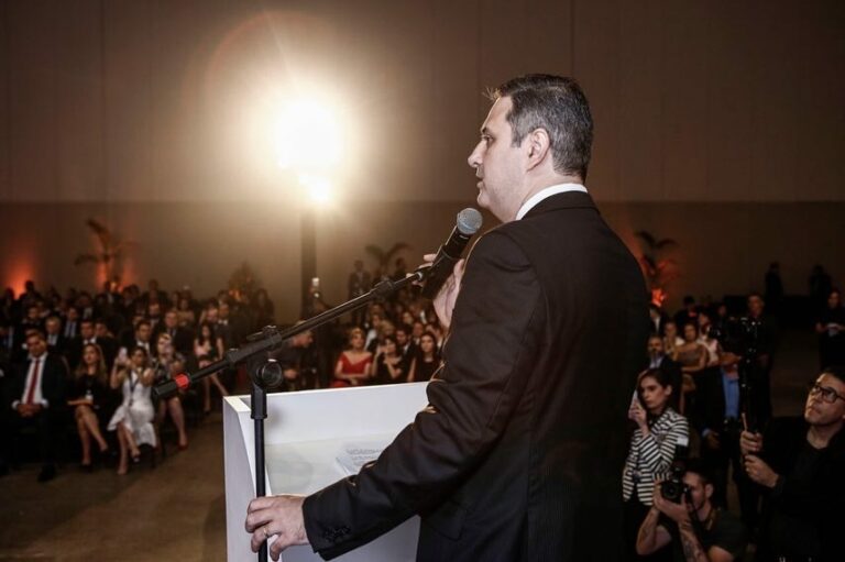 OAB-CE lança programa de reembolso para anuidade da advocacia