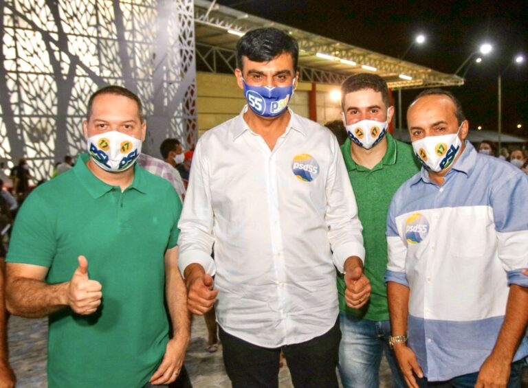 Deputado Heitor Freire (PSL) emplaca vice na chapa de Naumi Amorim (PSD) em Caucaia