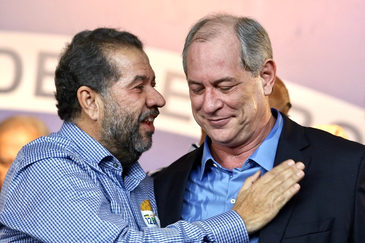 FFF04A4C 0D1E 4321 8F4E 48A60D7D0C61