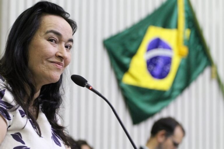 Ceará: Deputada diz que decreto de Camilo é arbitrário e inconstitucional e pede flexibilidade